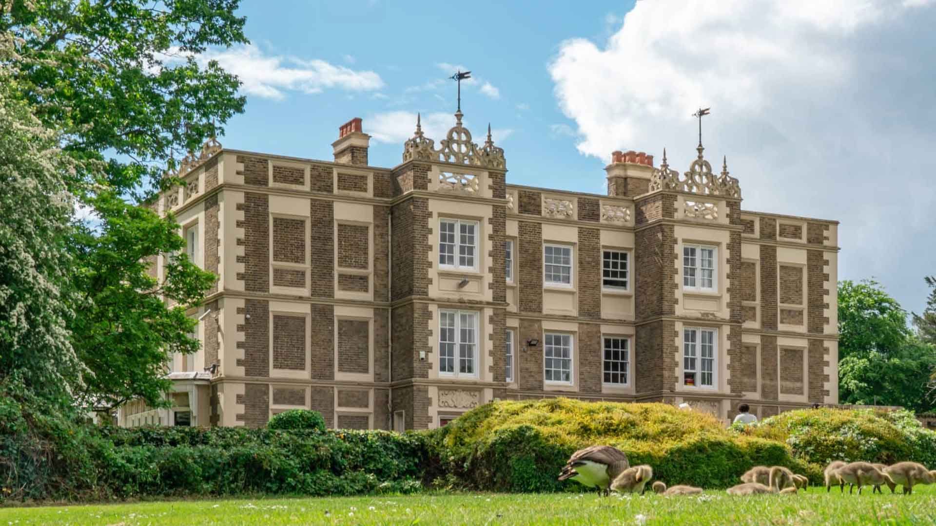 17_Rose-Brufort-College