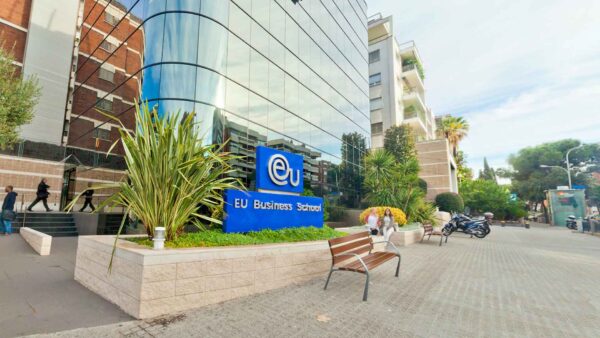 50_EU-Business-School-summer