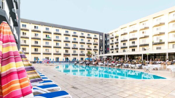 51_IELS-Malta--Topaz-Hotel