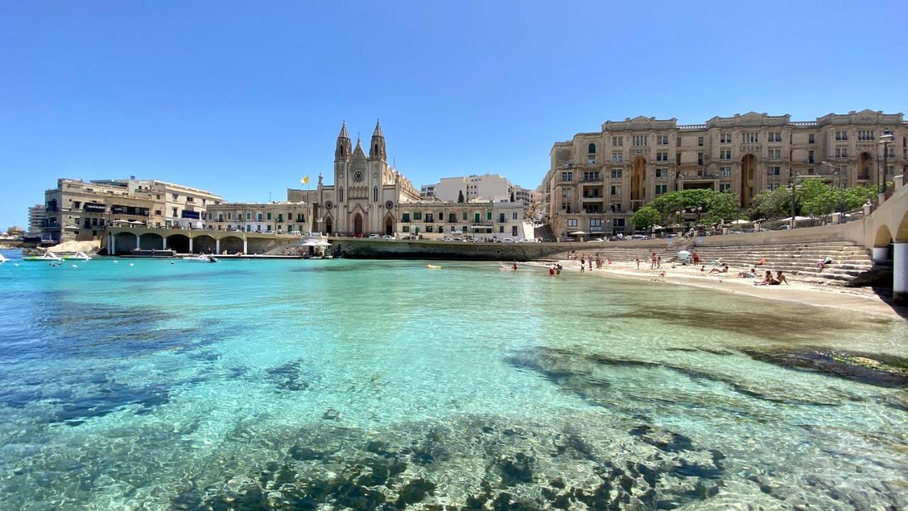 St-JulianS-Bay