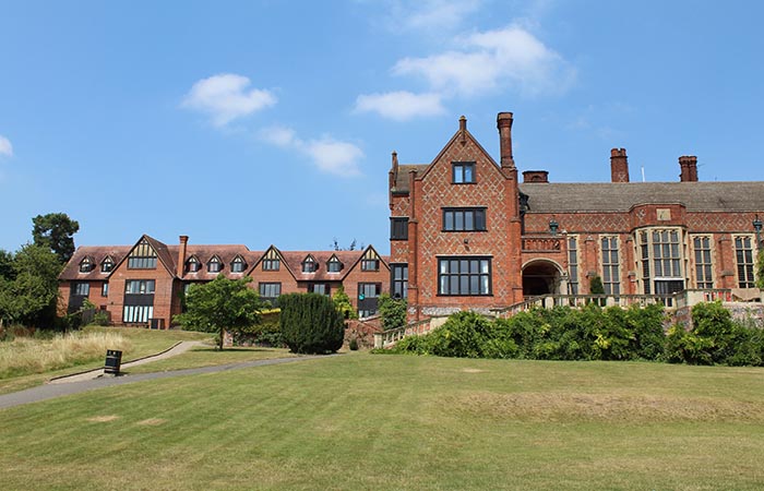 accomodation-houses-shiplake-college