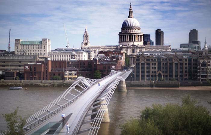 skynews-millennium-bridge-london_6309990