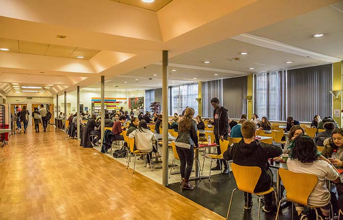 students-in-the-canteen-university-of-westminster