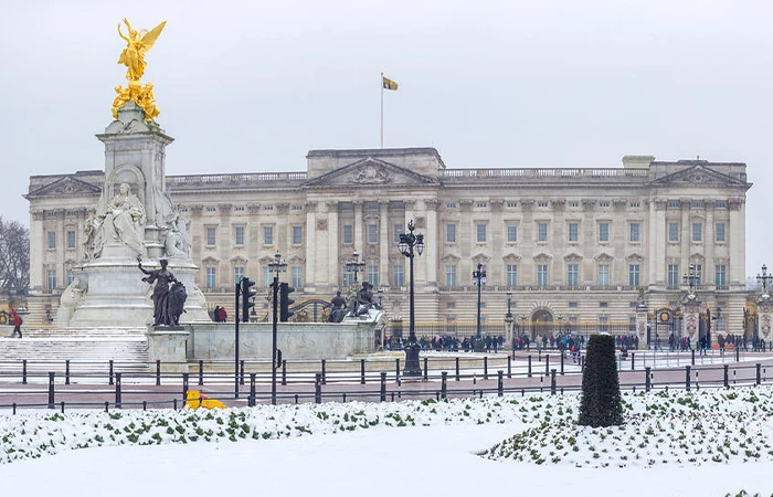 Buckingham_Palace